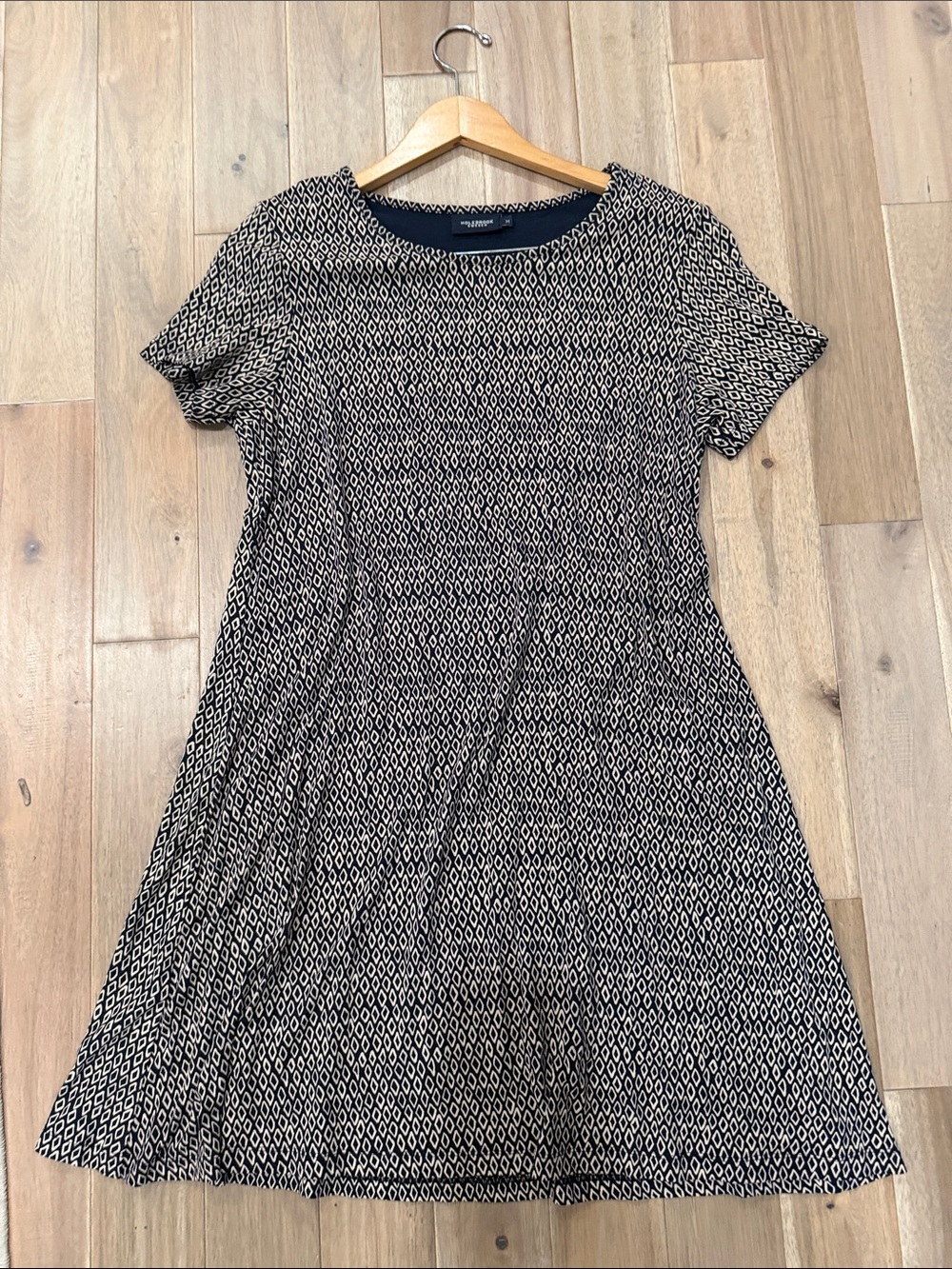 Holebrook Sweden Casual Short Sleeve A-Line Dress — Black/Navy & cream Print